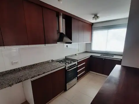San Martín 2200