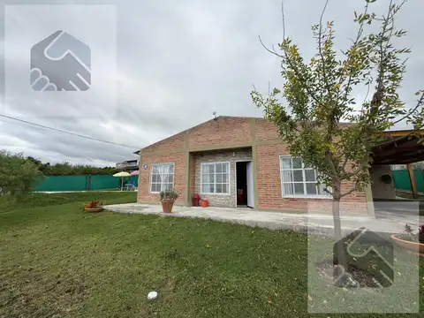 Casa  de 75 mts2 con 2 dormitorios en San Roque, 500mts2 de terreno