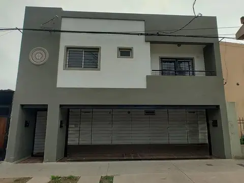 Venta departamento estilo casa | 2 dorm   patio | Granadero Baigorria