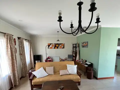 Casa en Venta en Lobos, USD 99.000