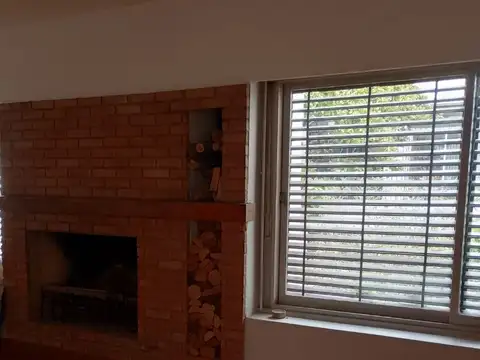 Depto Tipo Casa 5 ambientes con 1 baño