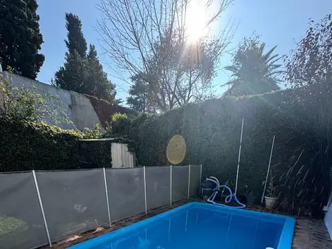 Casa 6 ambientes con 3 baños