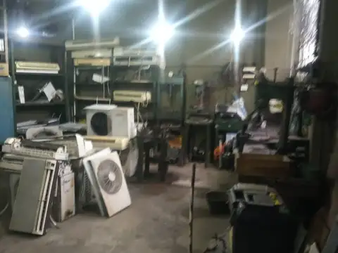 Galpon en Venta 29  mts Fondo