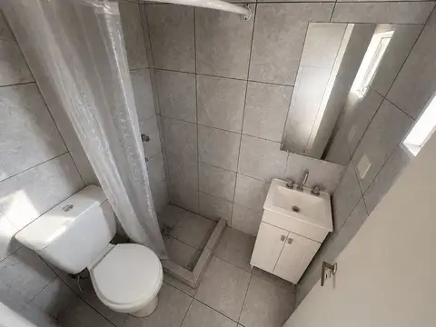 Depto Tipo Casa en Alquiler en Temperley, $ 550.000