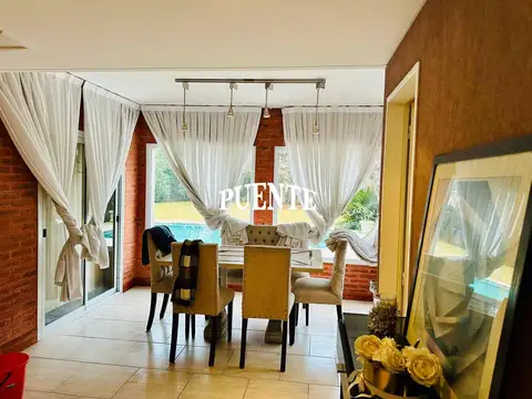 Casa en Venta en Solar Del Bosque, USD 259.000
