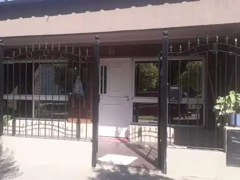 Casa a la venta en  Recreo, calle J. R. Aldao.