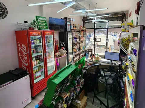 Excelente Local Comercial Sobre Avenida 30 m2 - u$d 50.000