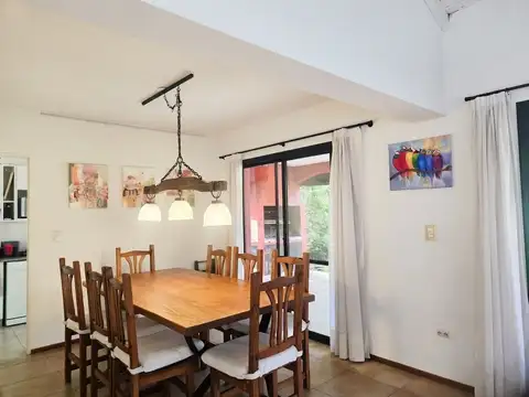 Casa en Alquiler Temporal en Santa María de los Olivos, USD 3.500