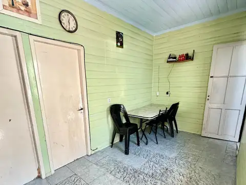 VENTA 2  LOCALES con vivienda - DOCK  SUD C.C.