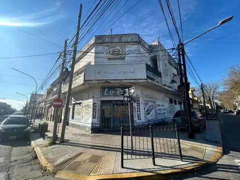 LOCAL + 2 DEPARTAMENTOS A REFACCIONAR - IDEAL CONSTRUCTORES