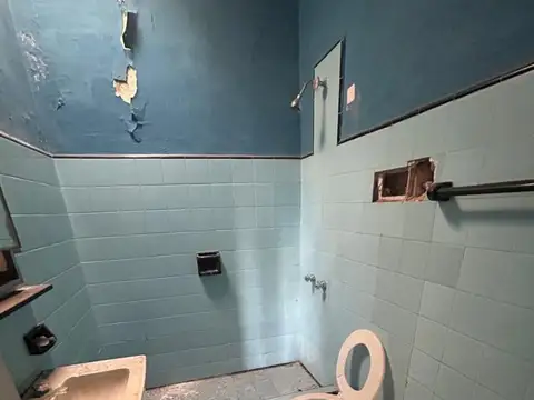 Local en Venta en Munro, USD 295.000