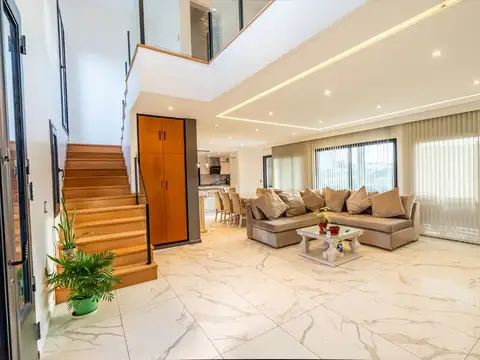 Casa 4 ambientes con 3 baños