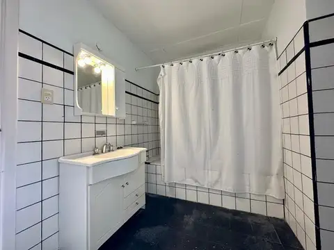 Casa en Alquiler 50 años
