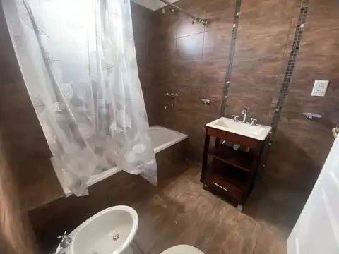 Depto Tipo Casa en Alquiler de 3 dormitorios