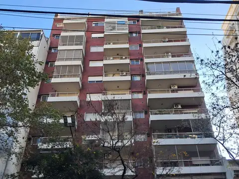 Avenida Hipólito Yrigoyen 3600