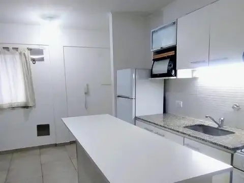 Departamento de 3 ambientes en venta, con cochera