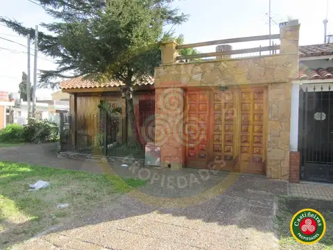 Venta Chalet - 2 dormitorios, patio y garage - Venta Directa   Nuevas Condiciones  