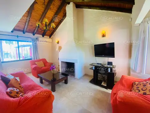 Casa 5 ambientes con 5 baños