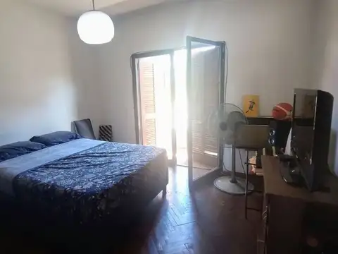 VENTA DOS CASAS CON  PATIO MAS GALPÓN ,ARROYITO