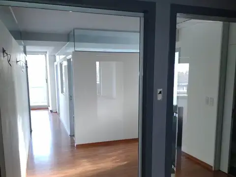 Av. del Libertador 8600, Piso 5