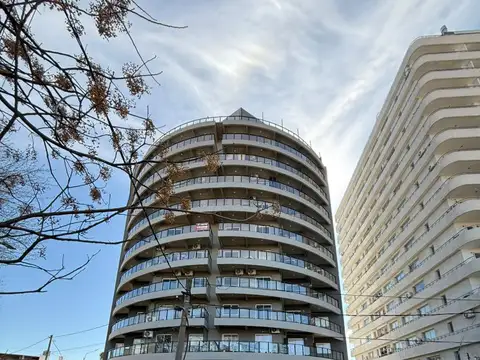 Departamento dos ambientes a estrenar, apto profesional.
