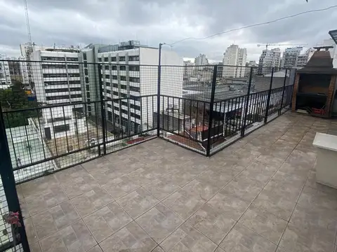 BALCON ATERRAZADO CON PARRILLA . ORIENTACION OESTE
