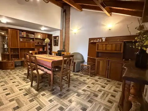 Depto Tipo Casa en Venta de 4 ambientes
