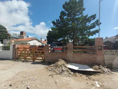 PH en venta de 2 dormitorios c/ cochera en Costa Azul.