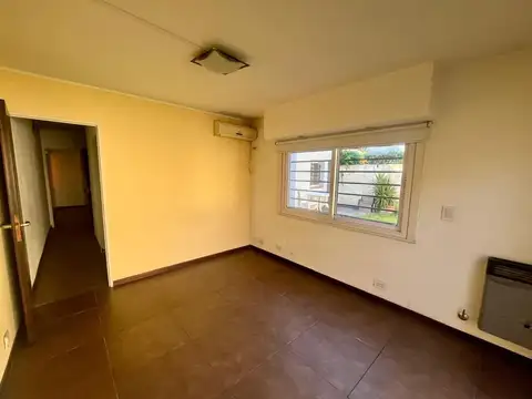 Casa en Venta en Castelar Norte, USD 235.000
