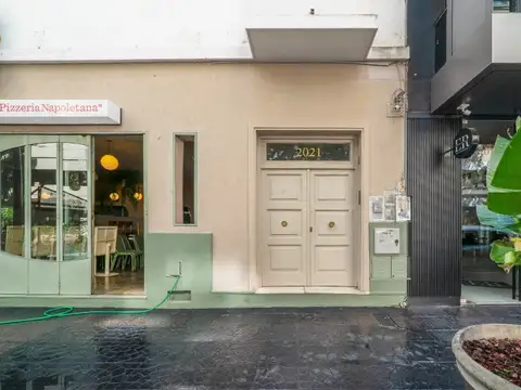 Arcos 2000, Piso 1