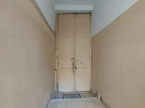 Local en Alquiler en Monserrat, $ 996.000