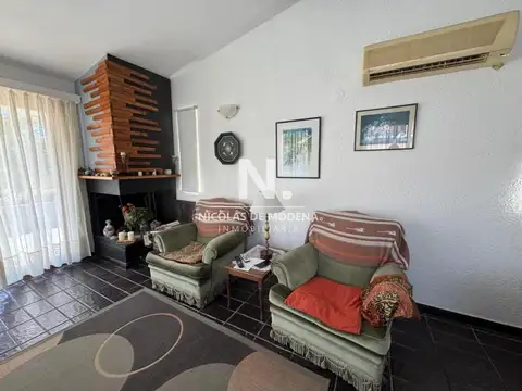 En venta casa en Mansa,Punta del Este de 2 dormitorios con parrillero