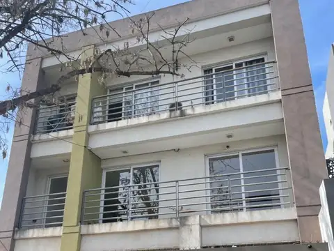 Amplio 2 ambientes en alquiler en S.A. de Padua