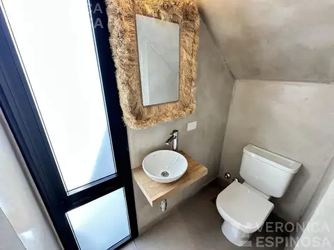 Depto Tipo Casa en Venta con 2 cocheras