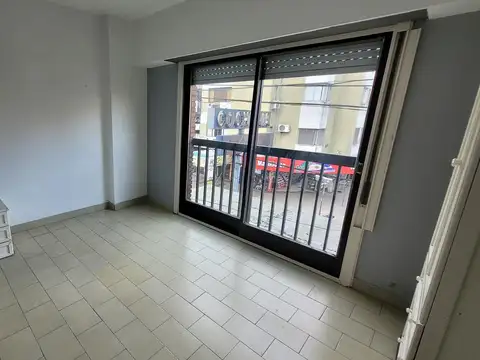 Departamento en Alquiler en Moron Norte, $ 390.000