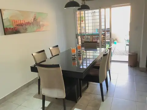 Depto Tipo Casa 4 ambientes con 1 baño