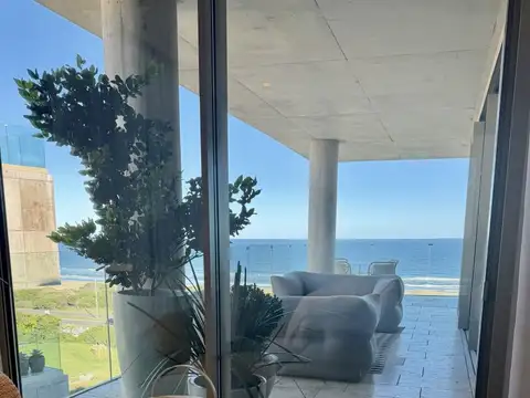 Depto Tipo Casa en Venta con 2 cocheras