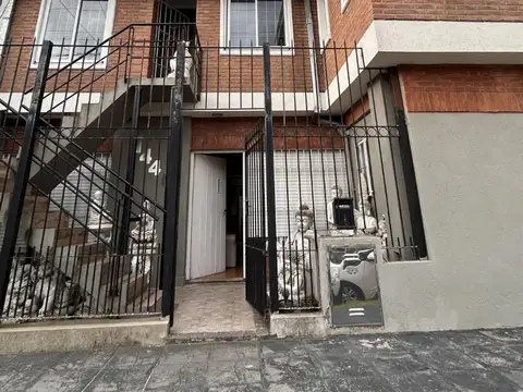 VENTA CASA 5 AMBIENTES QUILMES