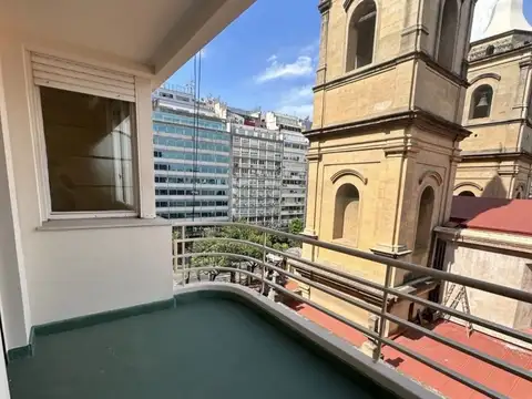 Departamento al frente reciclado a nuevo.