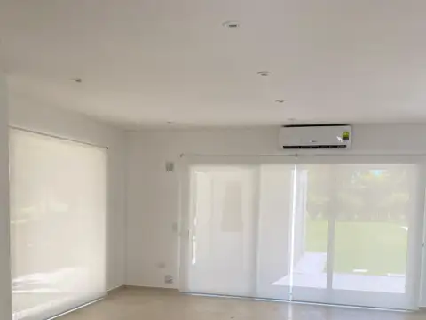 Casa en Venta al Oeste