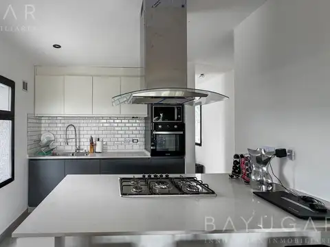 Casa en Venta en Pilar Del Este - Santa Sofia, USD 248.000