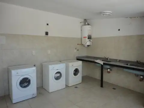 2 ambientes céntrico con balcón