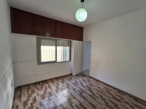 Depto Tipo Casa en Venta en José León Suárez, USD 60.000