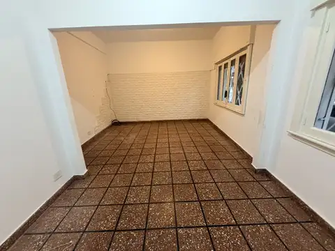 Depto Tipo Casa en Alquiler 40 años