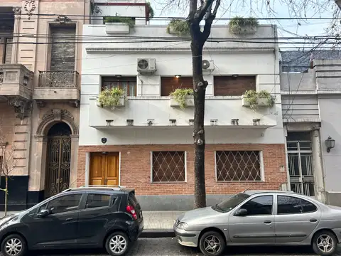 Dpto tipo Ph de 4amb con patio en Floresta