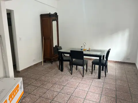 Depto Tipo Casa en Alquiler de 4 ambientes