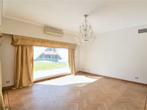 Venta importante Residencia Libertador al Río