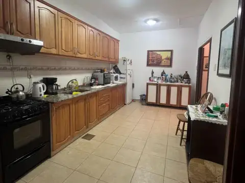 Casa 4 ambientes con 1 baño