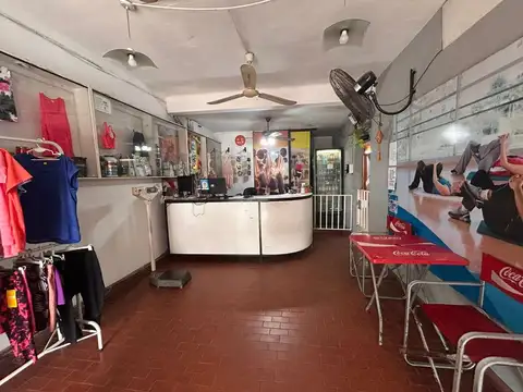 Avenida General Roca 1500