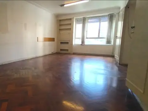 Oficina en Alquiler 60 años